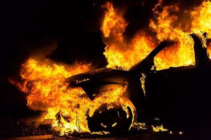 Под Херсоном сожгли авто депутата горсовета