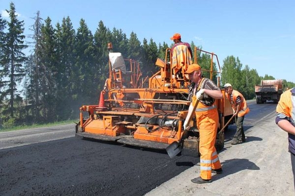 Зеленский запросил у глав ОГА программы обновления дорог области