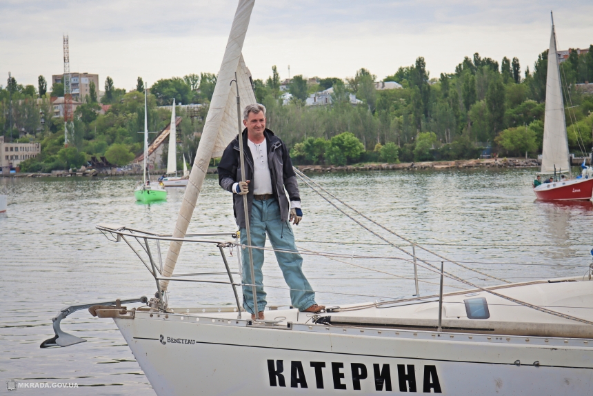В Николаеве стартовала первая регата – из-за карантина участвовали всего 15 яхт. ФОТОРЕПОРТАЖ