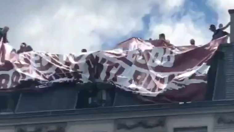 Во время протеста против расизма в Париже участники выкрикивали фразу «грязные евреи». Видео