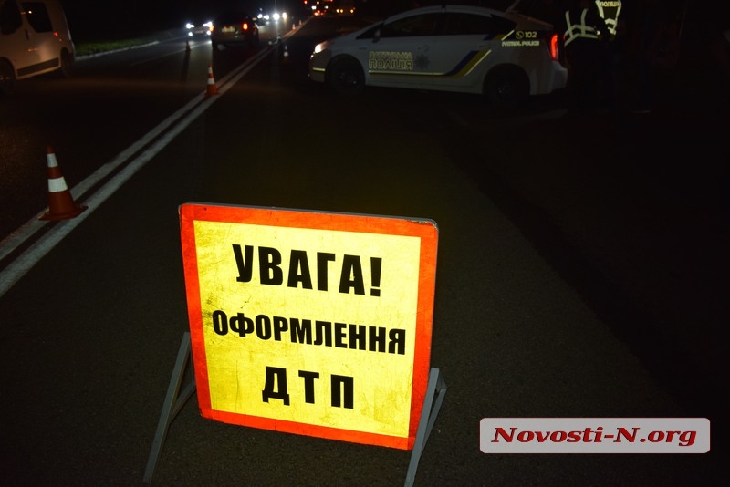 В Николаеве маршрутка наехала на мужчину — водитель утверждает, что погибший лежал на дороге