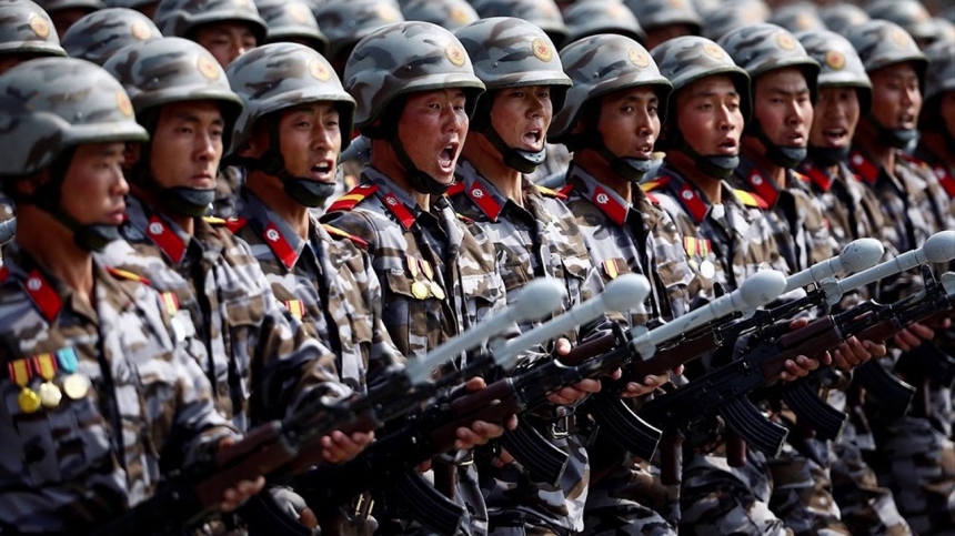 Северная Корея начала вводить войска в демилитаризованную зону