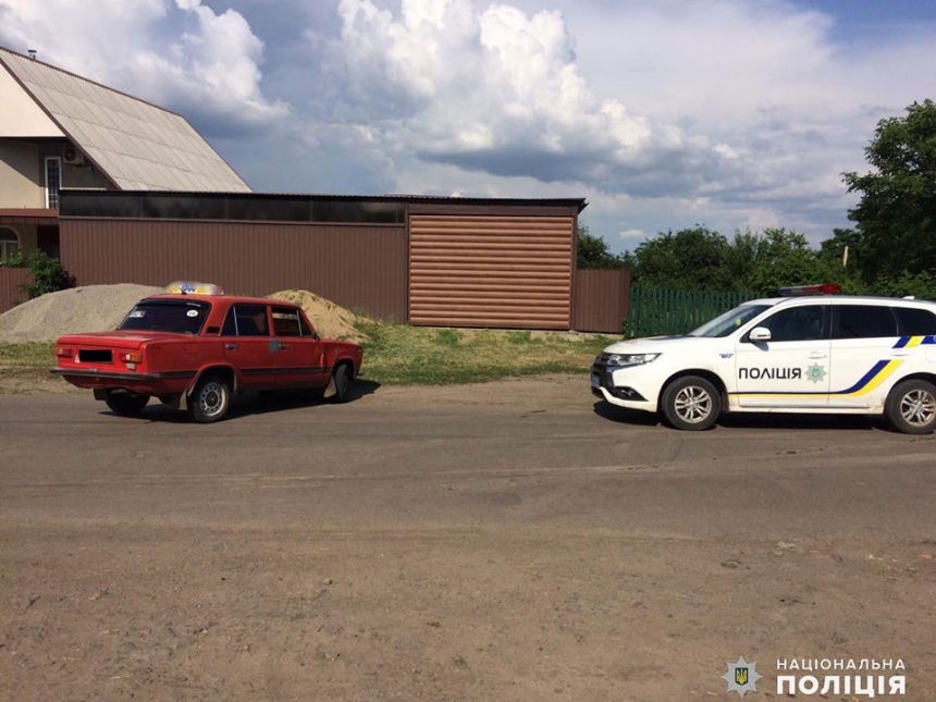 На Николаевщине полицейские с погоней задержали угонщика ВАЗа 