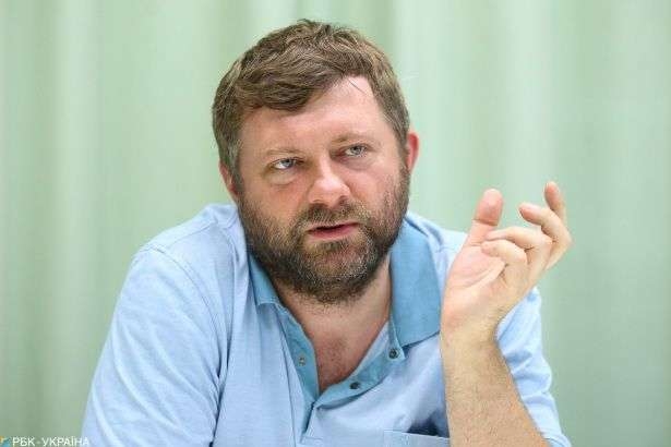  Скандал с «корабельной сосной» в Николаеве: Корниенко рассказал, кого обсуждал с Арахамией