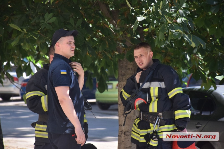 В Николаеве прошли учения: «горел» дворец культуры полиции. ФОТОРЕПОРТАЖ