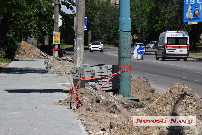 Реконструкция перекрестка Крылова – Карпенко: водители стоят в пробках, рабочие не спешат