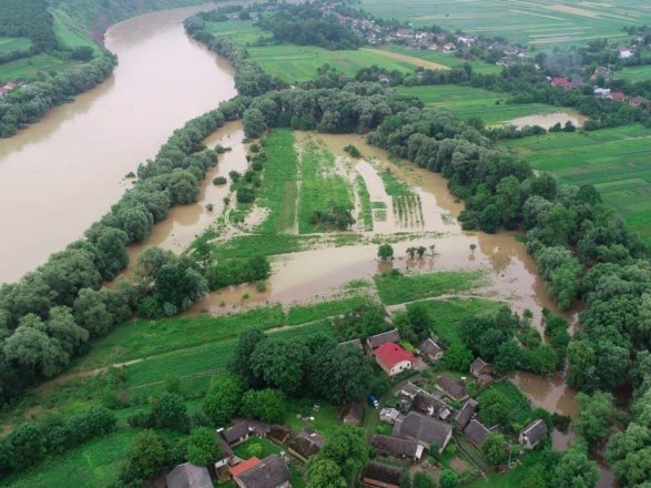 США выделят Украине 100 тысяч долларов помощи для преодоления последствий наводнения