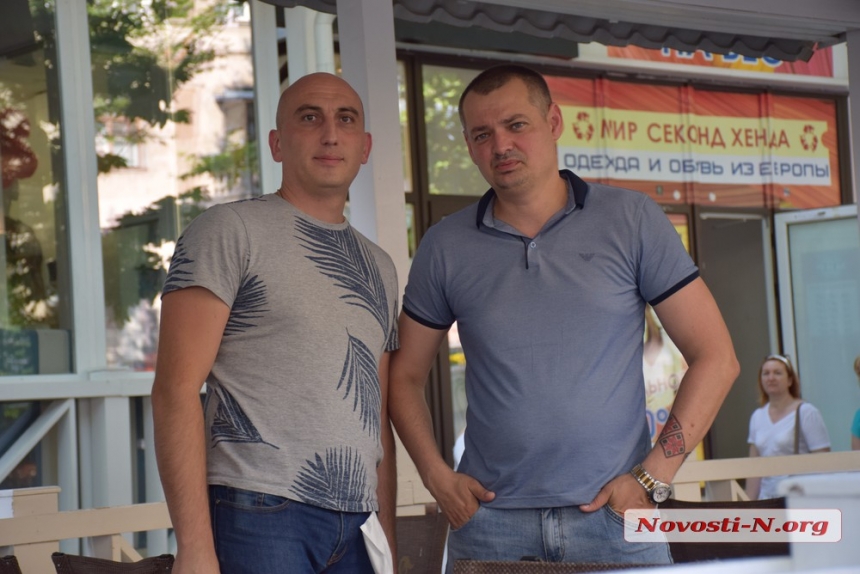 В центре Николаева состоялись яркие поединки бойцов ММА. Фоторепортаж