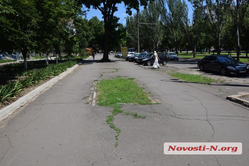 В Николаеве собираются за 2,4 миллиона отремонтировать тротуар на проспекте Центральном 
