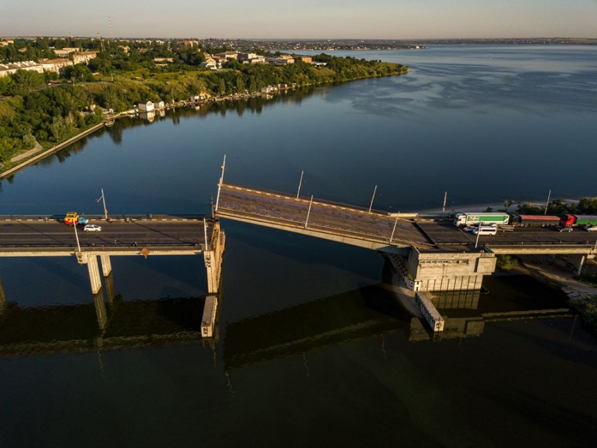 Появились фото саморазвода Ингульского моста в Николаеве с высоты птичьего полета   