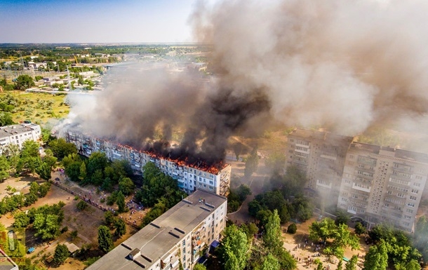 Жильцов горевшего дома в Новой Каховке отселят