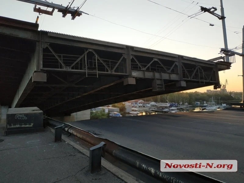 Почему саморазвелся Ингульский мост в Николаеве