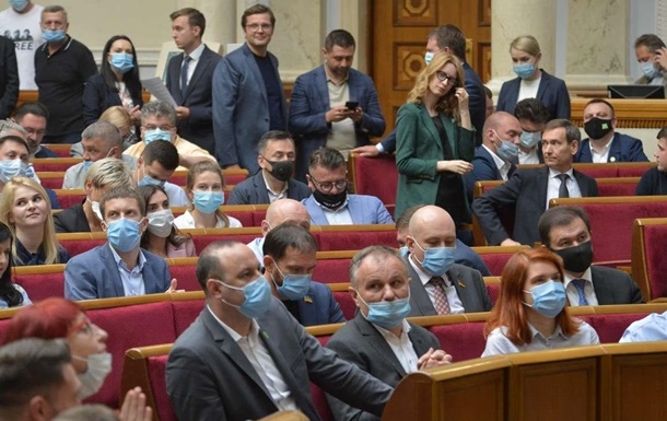 Рада сняла с повестки проект о сокращении количества районов в Украине