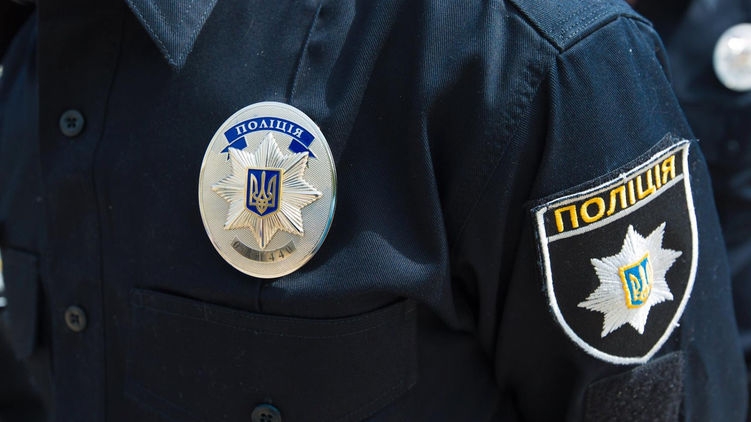 В Запорожье двое продавцов избили полицейских: пострадавшие в больнице