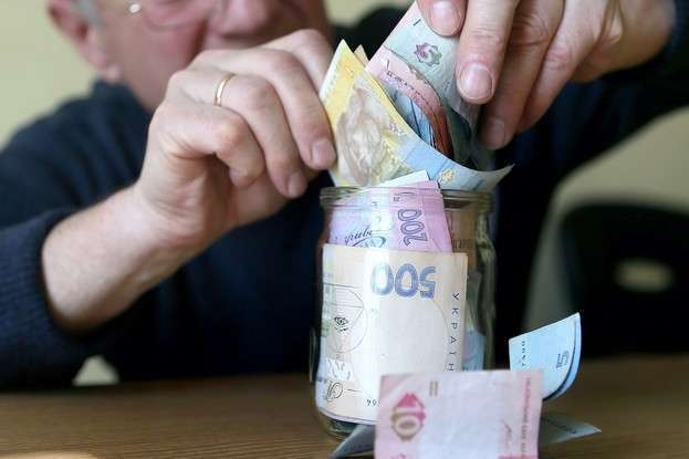 На финансирование пенсий выделили 2,6 млрд гривен