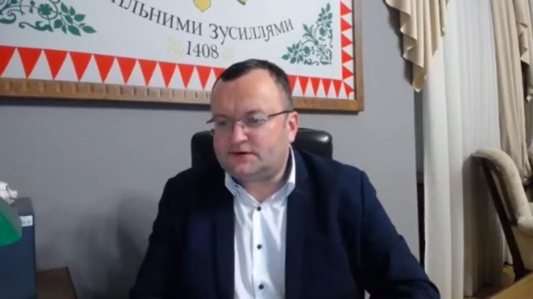 Мэра Черновцов отстранили от должности