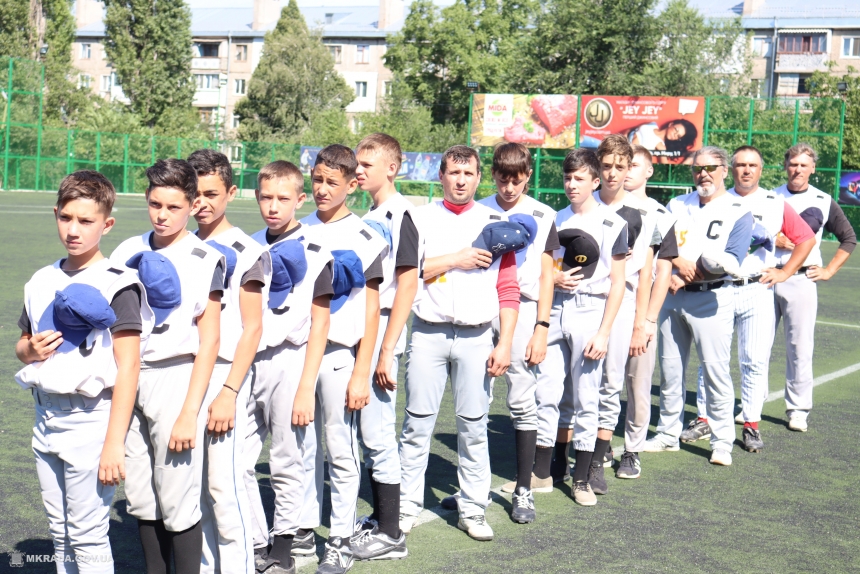 В Николаеве состоялись матчи Чемпионата Украины по бейсболу