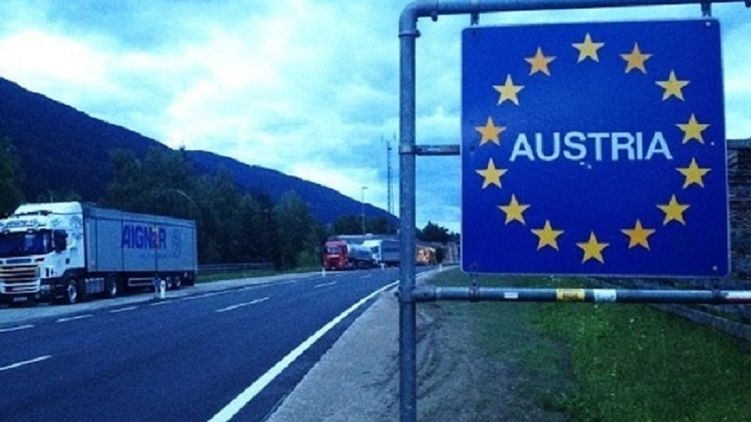 С понедельника украинцам запрещен въезд в Австрию