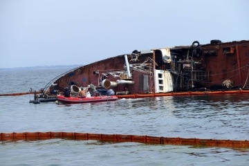 Стала известна сумма ущерба, нанесенная утонувшим танкером в Одессе