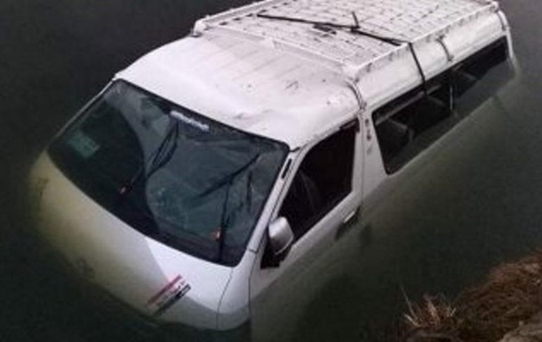 Автобус с пассажирами утонул в оросительном канале в Египте