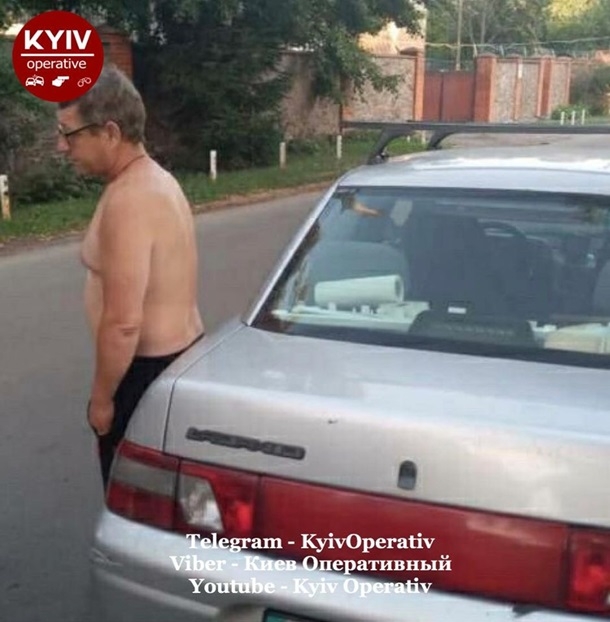 В Киеве случайно поймали педофила, который занимался сексом с подростком прямо в машине
