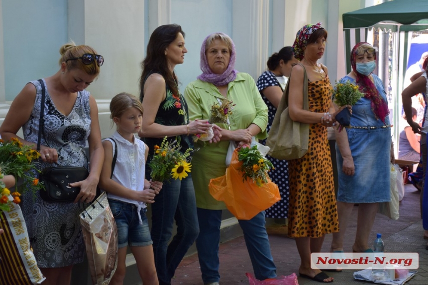 В Николаеве отмечают Медовый спас. ФОТОРЕПОРТАЖ