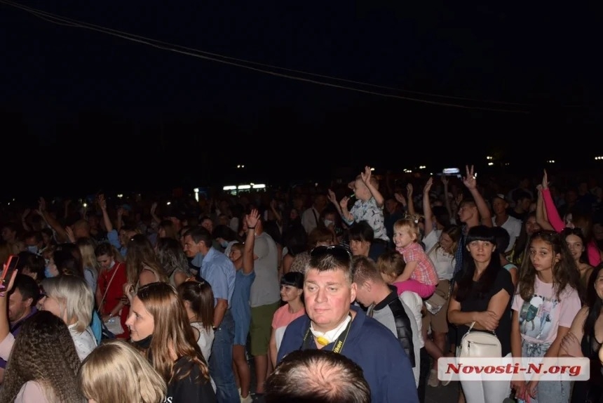 «Сделаны выводы»: Крыленко об увеличении в Николаеве случаев COVID-19 после концерта на площади