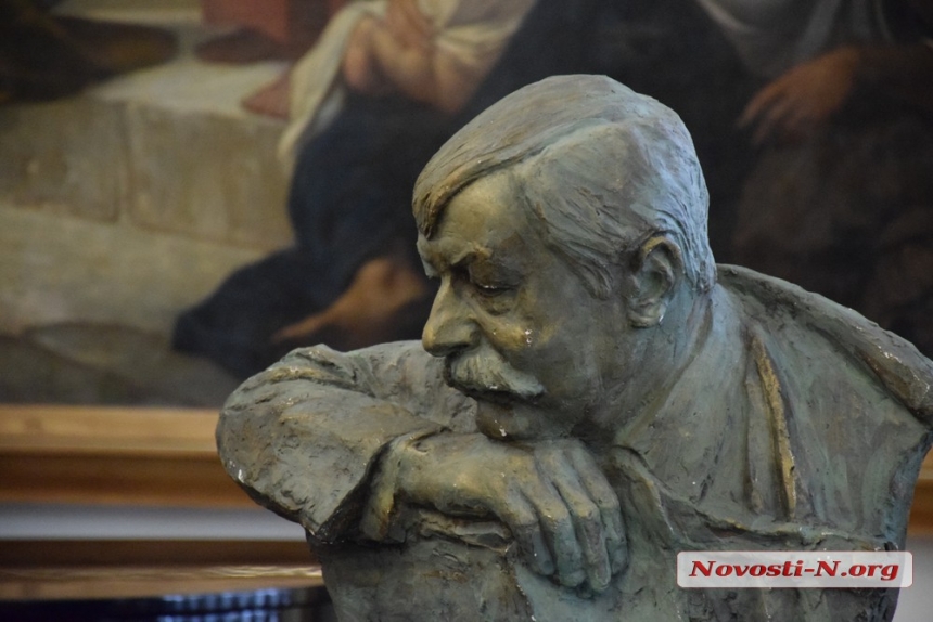 «Остались только стихи»: в Николаеве отпраздновали День рождения поэта Дмитрия Креминя