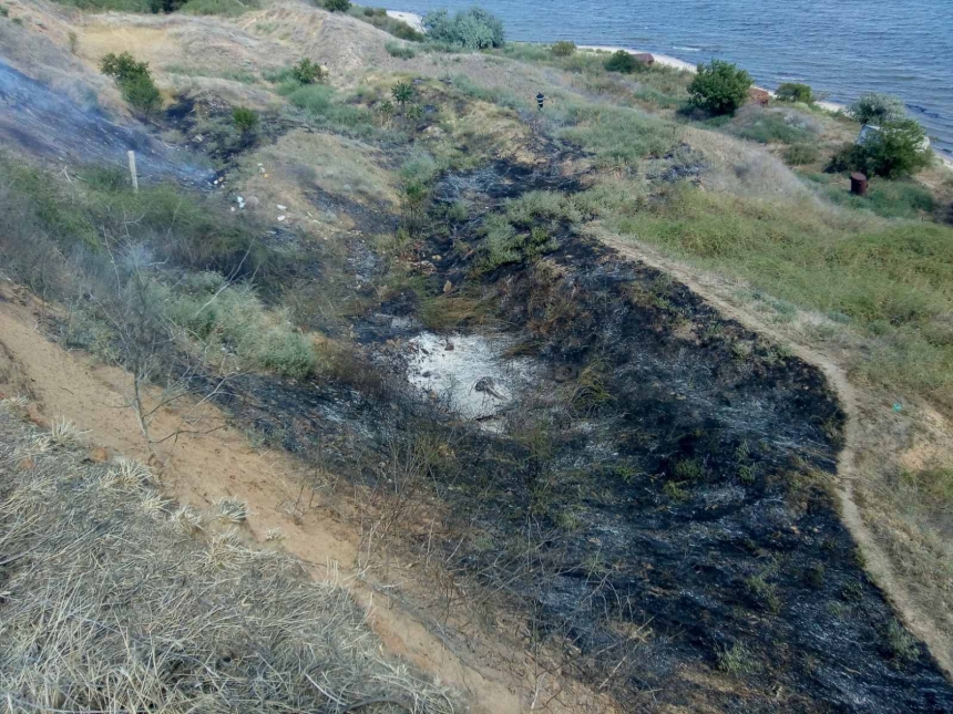 В Николаевской области из-за неосторожного обращения с огнем произошло сразу 13 пожаров