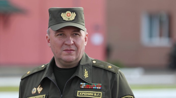 Министр обороны Беларуси пригрозил протестующим армией