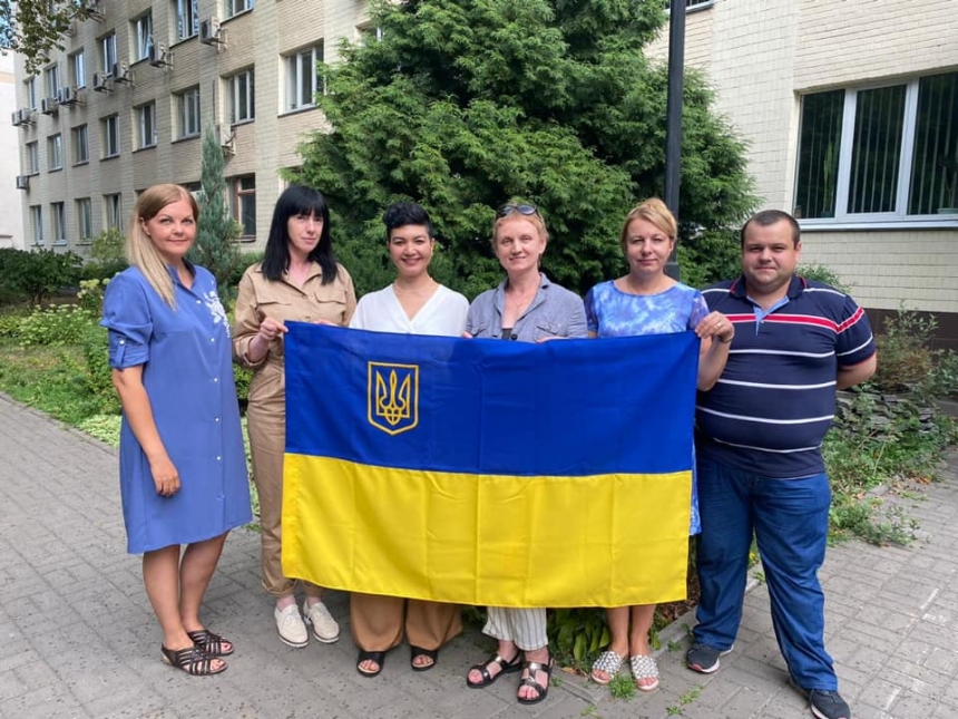 Мир в Украину придет вместе с сине-желтыми флагами в Крыму, - представительство Президента в АРК