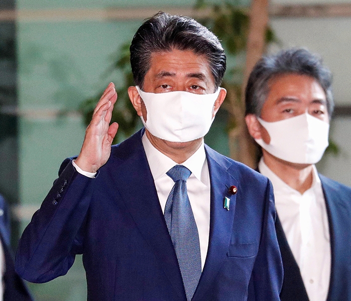 Премьер-министр Японии ушел в отставку
