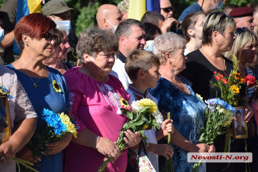 В Николаеве почтили память погибших воинов