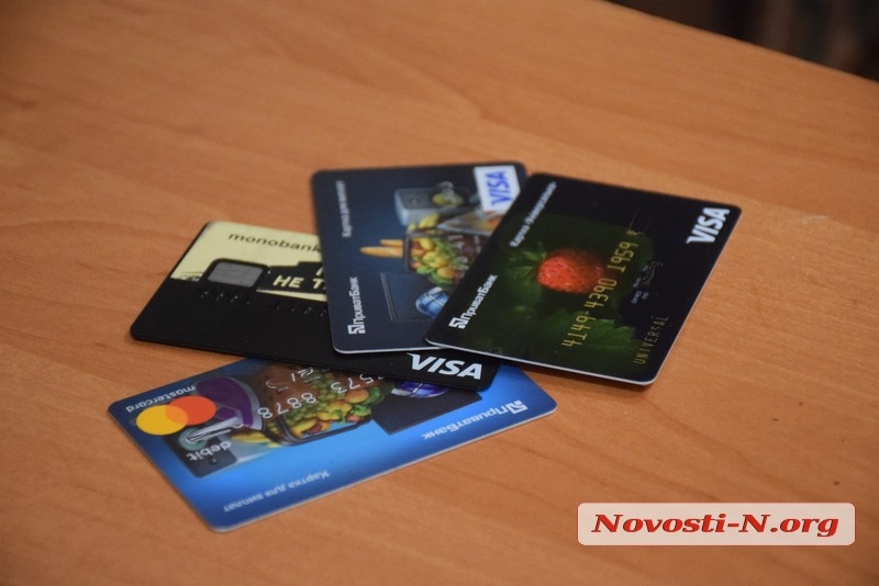 В Николаеве «сотрудники банка» обманули двух женщин на 80 тысяч гривен