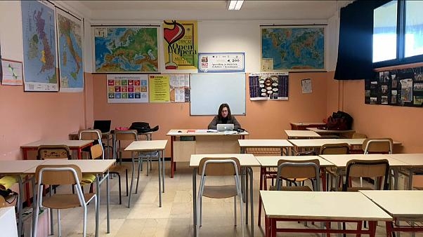 Школьникам Ивано-Франковска продлили каникулы до середины сентября