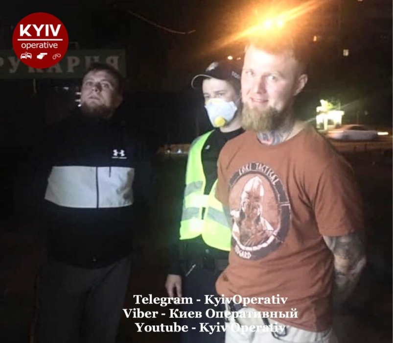 В Киеве пьяные молодчики избили священника, который пережил инсульт