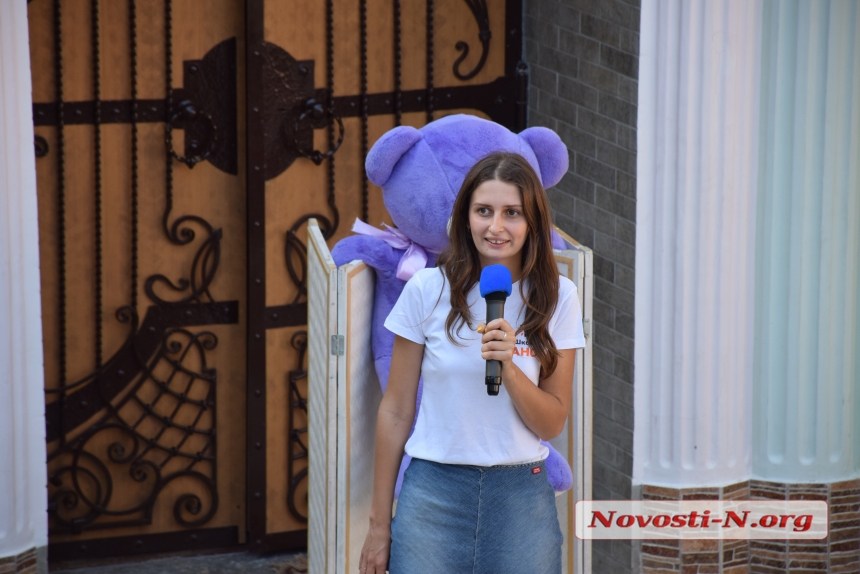 Коронавирус не помеха: в Николаеве для онкобольных детей провели онлайн-трансляцию красочного представления