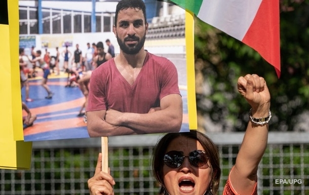 Иран казнил чемпиона по греко-римской борьбе Навида Афкари