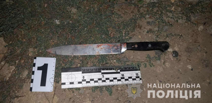 В селе Новоодесского района пьяная ссора закончилась ударом ножа в область сердца