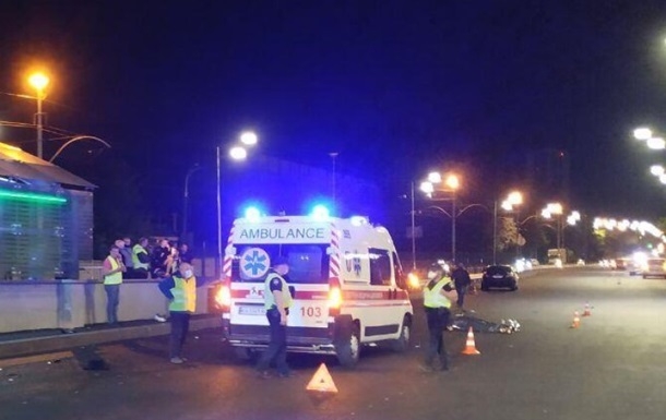 Появилось видео смертельного ДТП в Киеве, где погибли три человека. 18+