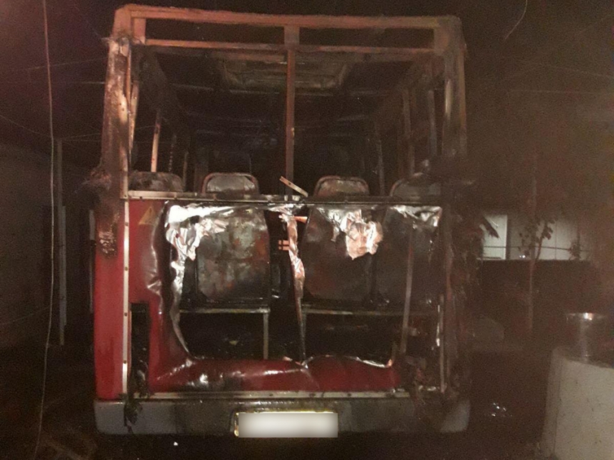 В Новой Одессе сгорел микроавтобус