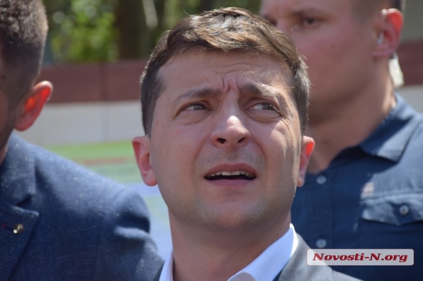 Зеленский ответил на петицию об его отставке
