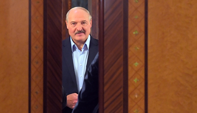 Лукашенко снова стал официальным президентом Беларуси