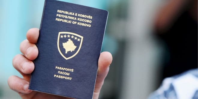 Украина решила признать паспорта Косово и разрешила поездки по ним
