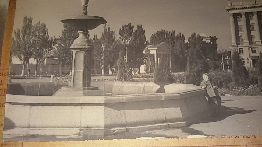 Какими были раньше фонтаны на главной площади Николаева. ФОТО