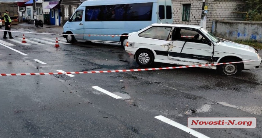 Под Вознесенском в столкновении с автомобилем погиб 25-летний мопедист