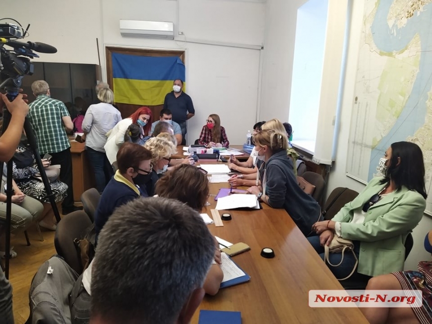 В Николаеве зарегистрировали кандидатами в депутаты горсовета представителей 5 партий