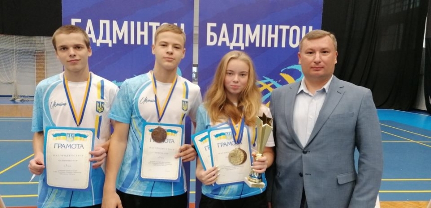 Николаевские спортсмены получили призовые места на чемпионате Украины по бадминтону