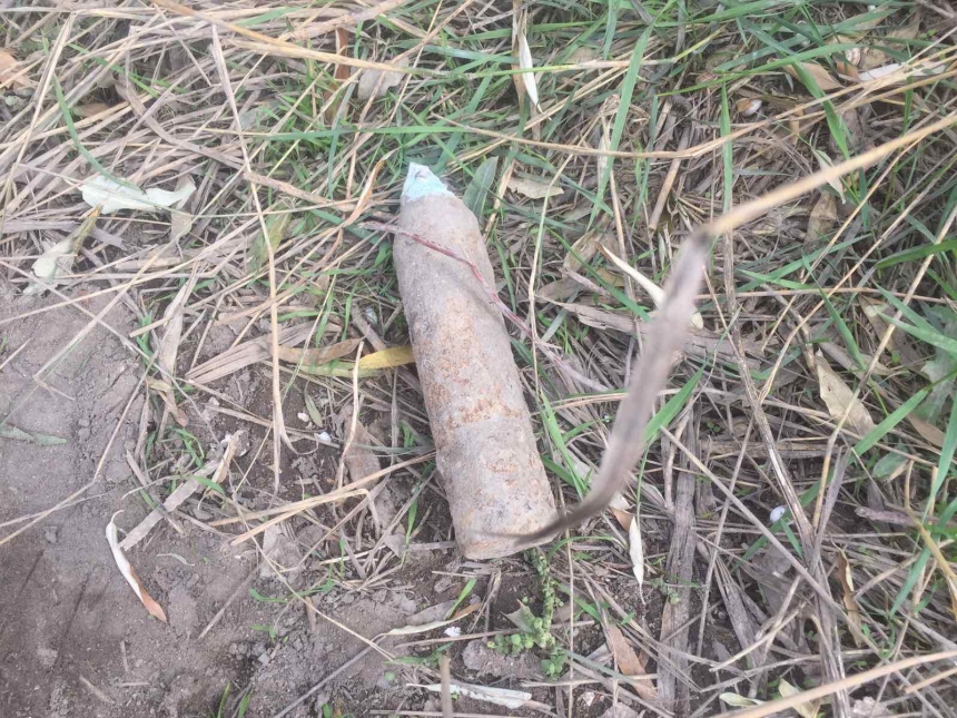 В Николаеве местный житель во время прогулки нашел снаряд
