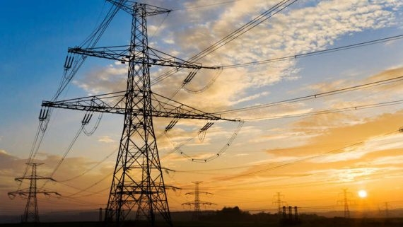НКРЭКУ готова повысить тариф за передачу электричества на 30%